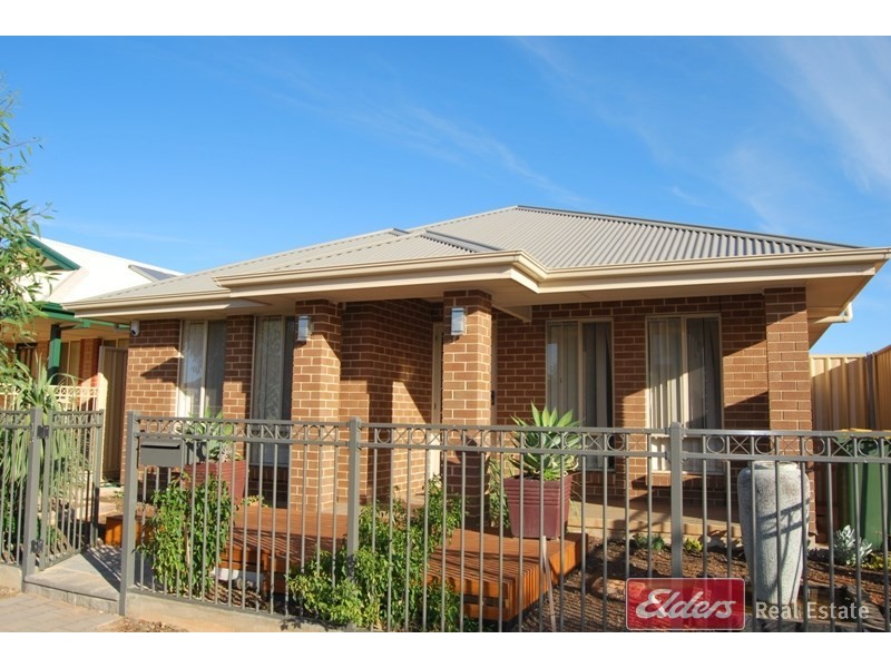 16 Roberts Street, Munno Para SA 5115