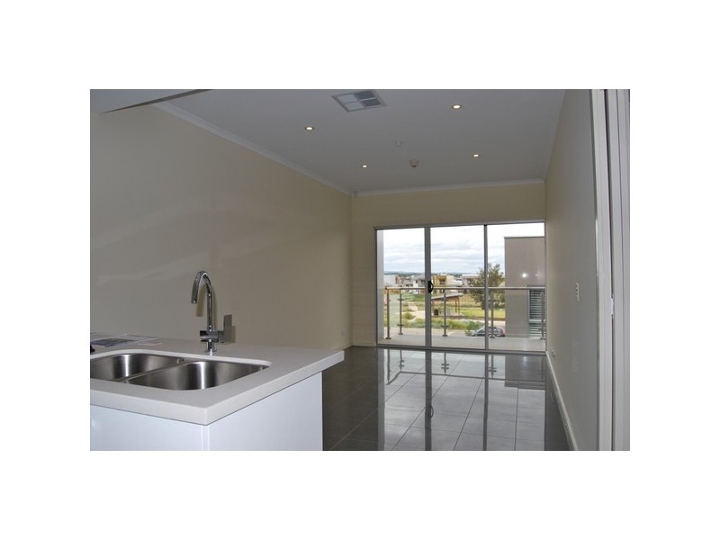 11/103 Elder Drive, Mawson Lakes SA 5095