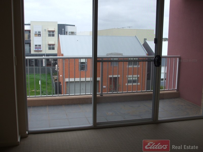 9/2-4 Hurtle Parade, Mawson Lakes SA 5095