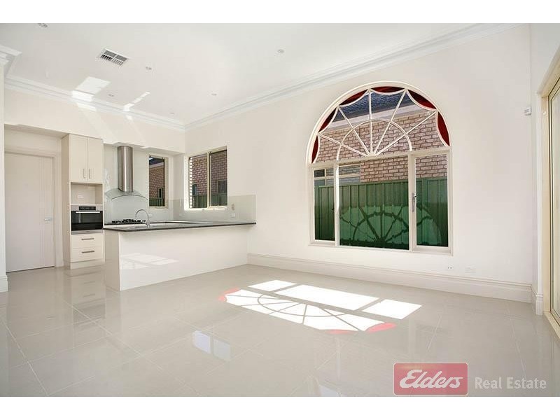 6 Isla Circuit, Mawson Lakes SA 5095