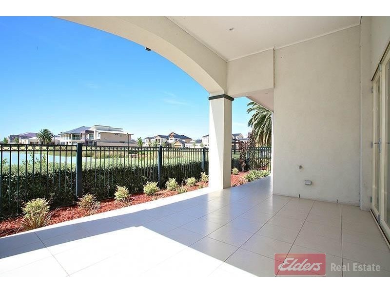 6 Isla Circuit, Mawson Lakes SA 5095
