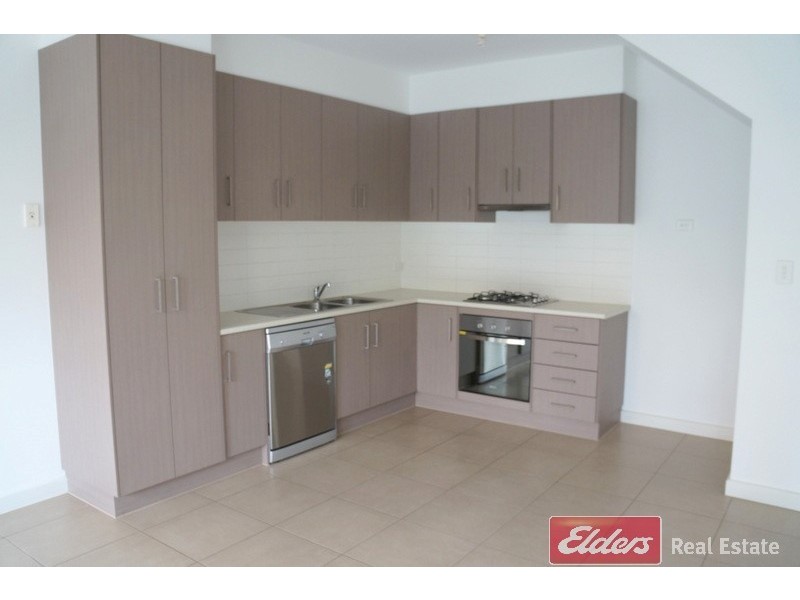 12 Mackenzie Circuit, Mawson Lakes SA 5095