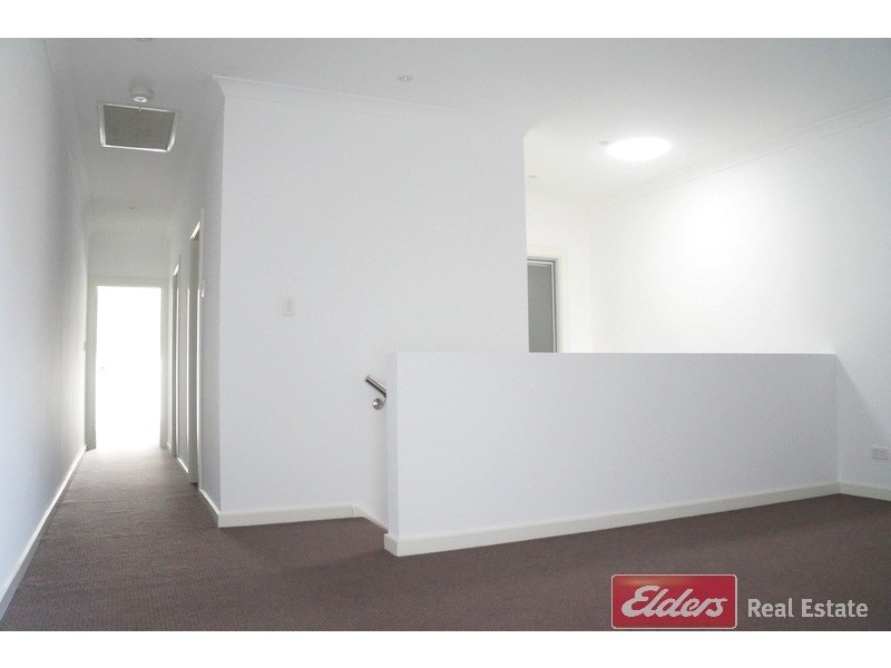 12 Mackenzie Circuit, Mawson Lakes SA 5095