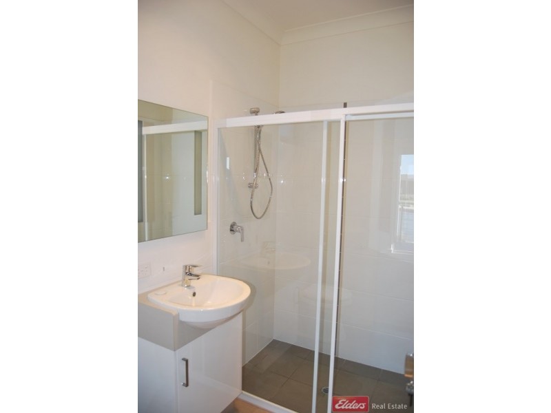 84B Cascades Drive, Mawson Lakes SA 5095