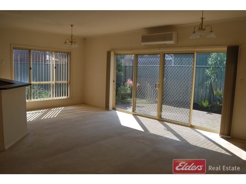 12 Prion Circuit, Mawson Lakes SA 5095