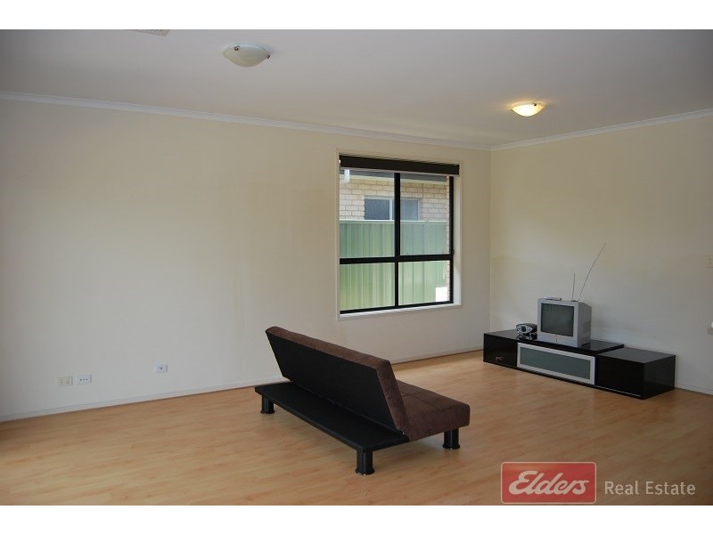 69 Lord Howe Crescent, Mawson Lakes SA 5095