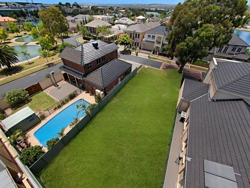 11 Frome Crescent, Mawson Lakes SA 5095