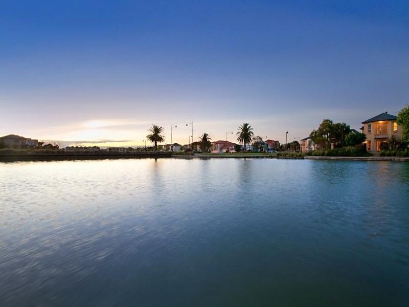 11 Frome Crescent, Mawson Lakes SA 5095