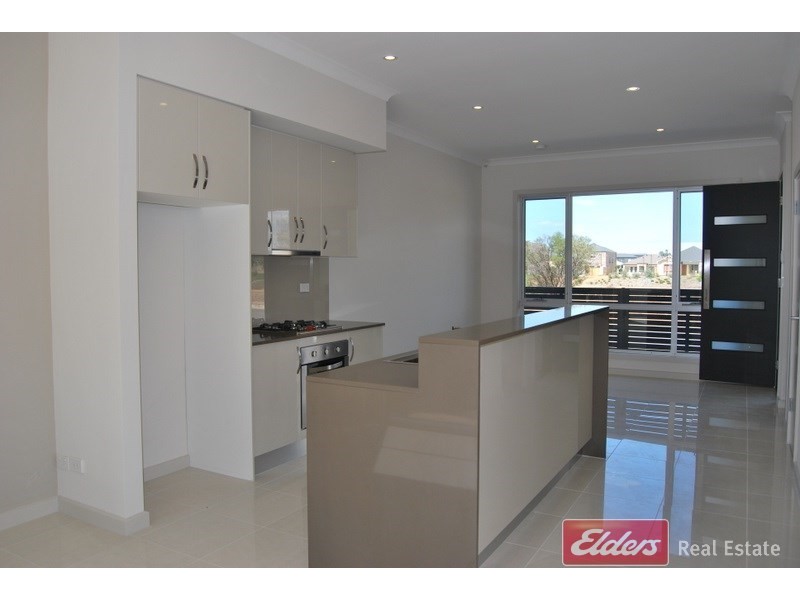 22B Riverside Street, Mawson Lakes SA 5095