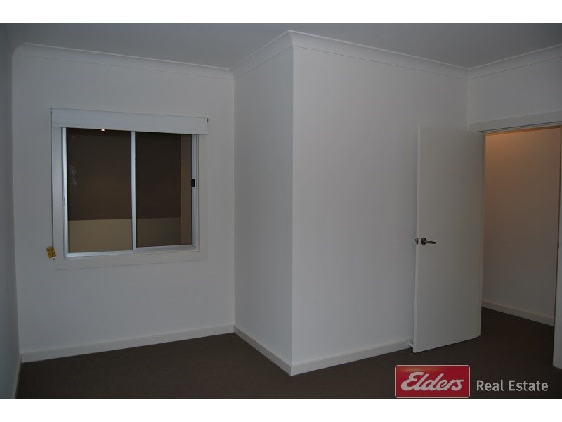 38 Broadwater Crescent, Mawson Lakes SA 5095