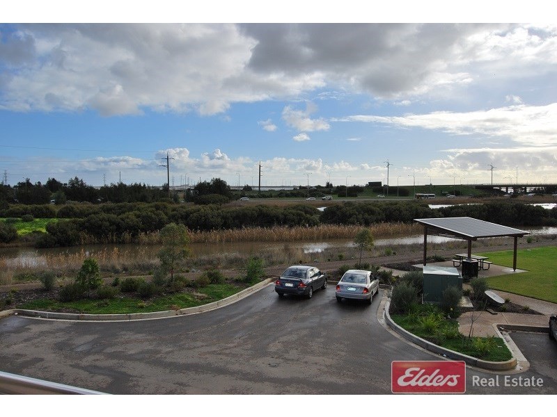 38 Broadwater Crescent, Mawson Lakes SA 5095