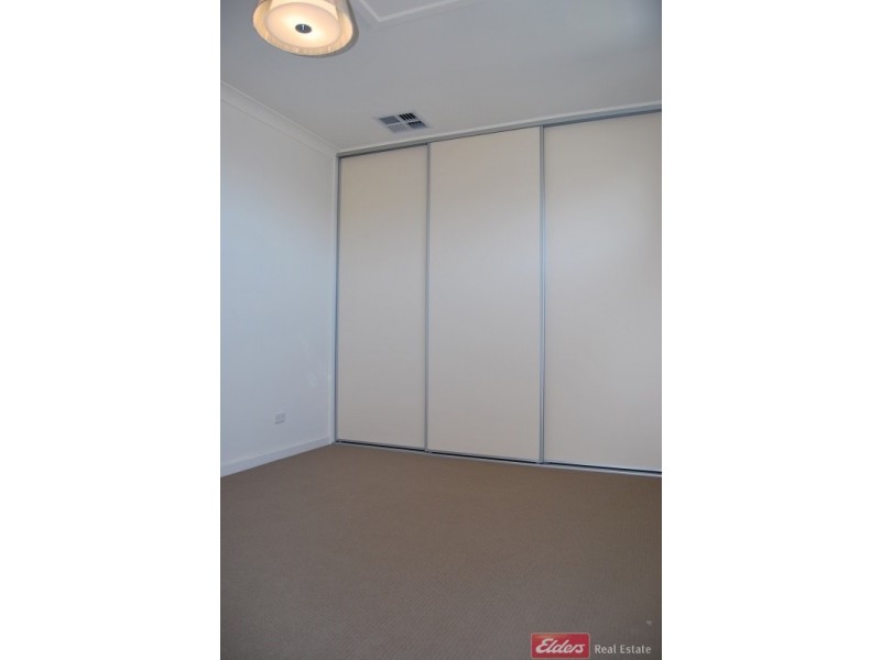 84A Cascades Drive, Mawson Lakes SA 5095