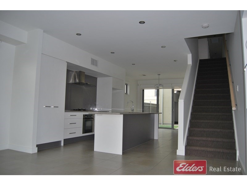 6 Riverside Street, Mawson Lakes SA 5095