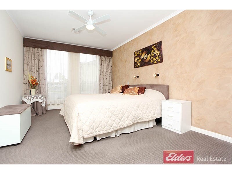 12 Chapman Court, Mawson Lakes SA 5095