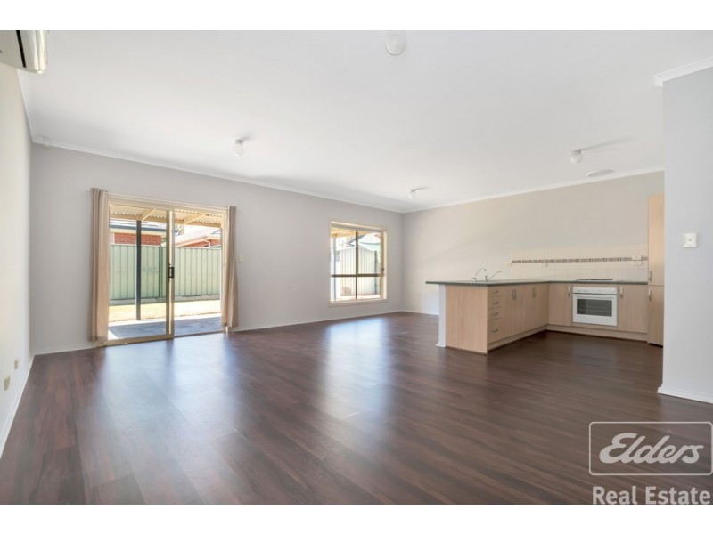 27 Windermere Crescent, Mawson Lakes SA 5095