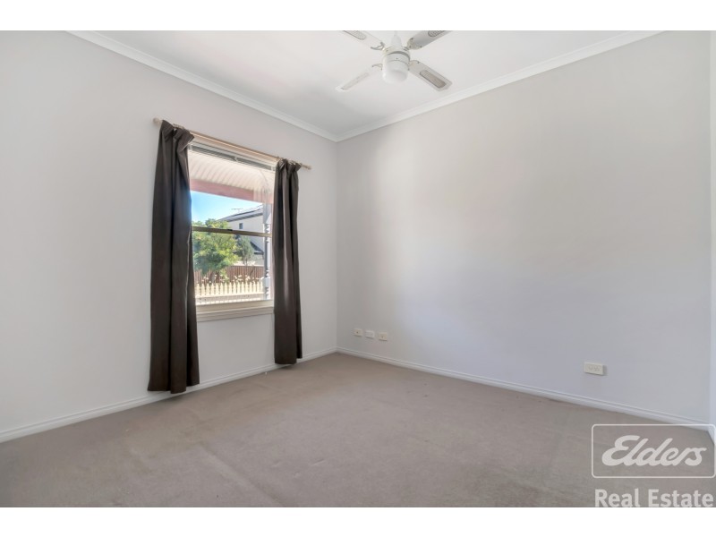 27 Windermere Crescent, Mawson Lakes SA 5095