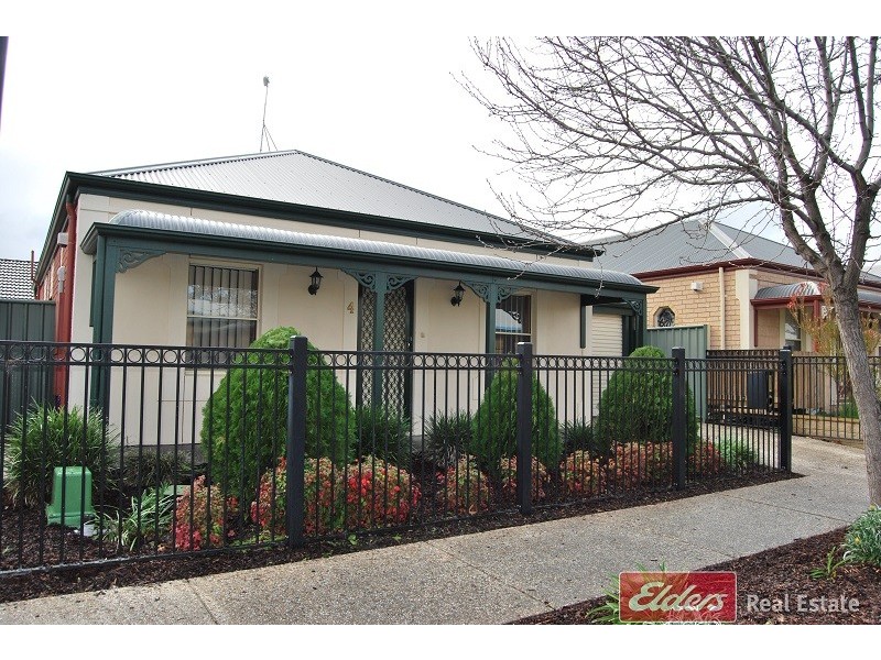 4 Avocet Drive, Mawson Lakes SA 5095