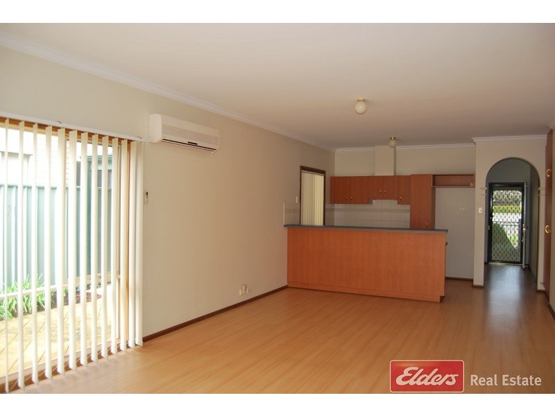 4 Avocet Drive, Mawson Lakes SA 5095