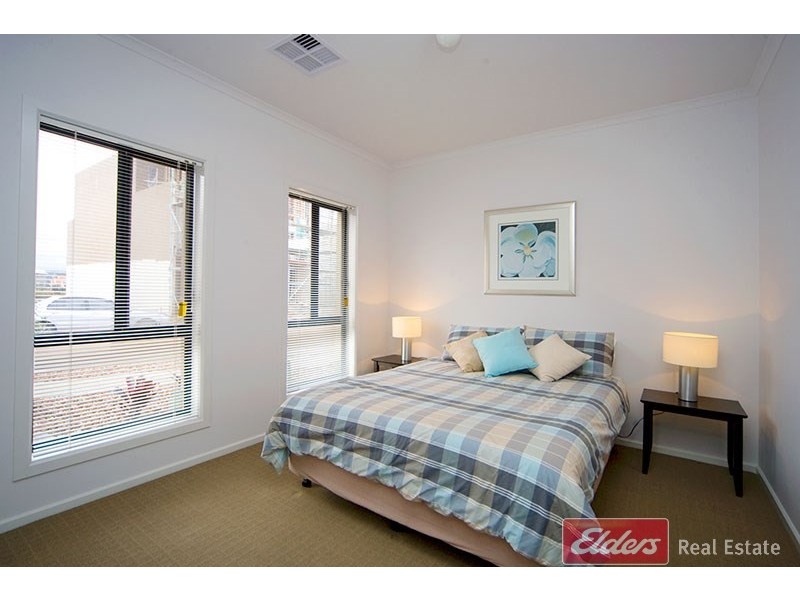 10 Santorini Walk, Mawson Lakes SA 5095