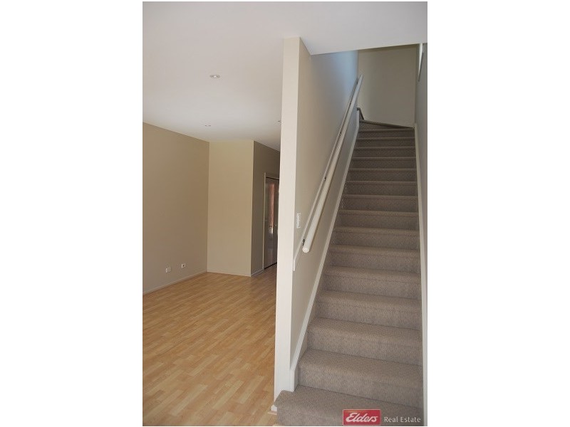 8/20 Macmillan Avenue, Mawson Lakes SA 5095
