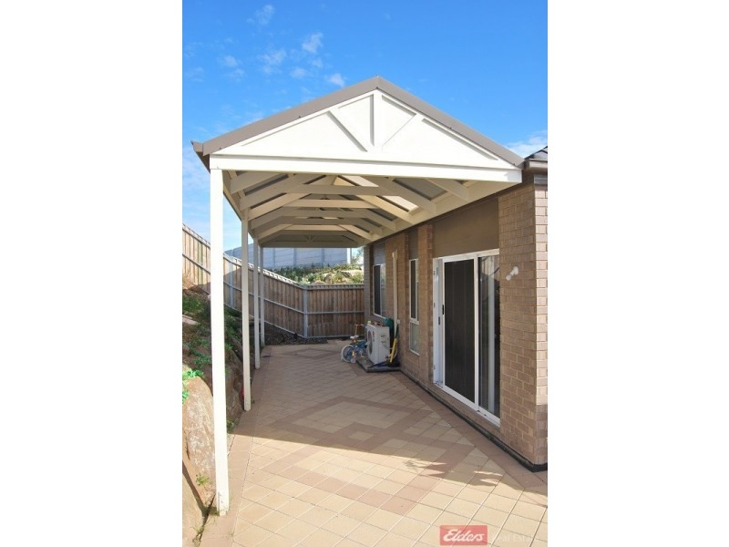 23 Macmillan Avenue, Mawson Lakes SA 5095