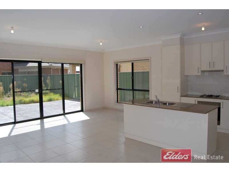 22 Cascades Drive, Mawson Lakes SA 5095