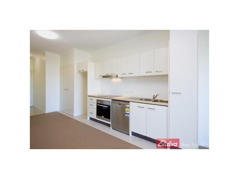 21/10-16 Light Common, Mawson Lakes SA 5095