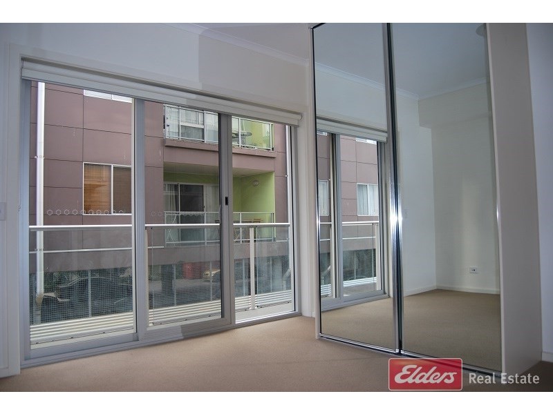 21/10-16 Light Common, Mawson Lakes SA 5095