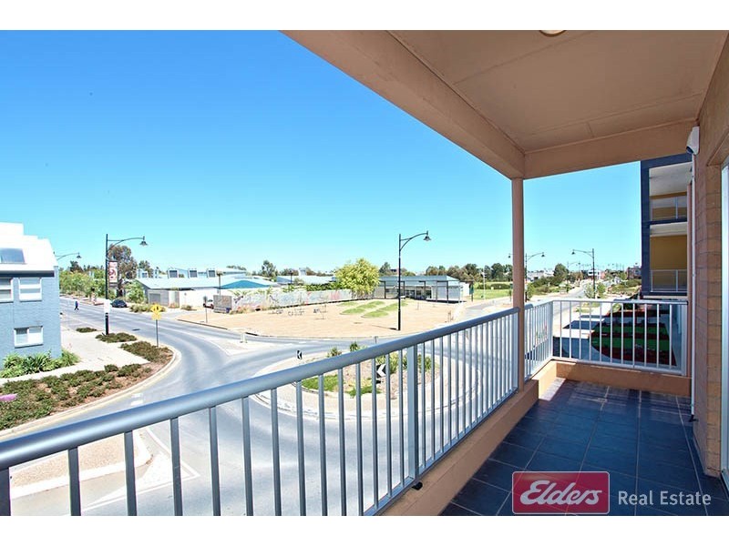 4/2-4 Hurtle Parade, Mawson Lakes SA 5095