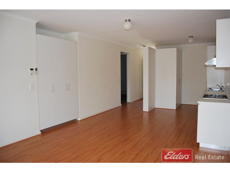 11 Mackenzie  Circuit, Mawson Lakes SA 5095