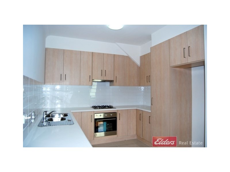 34 Broadwater Crescent, Mawson Lakes SA 5095