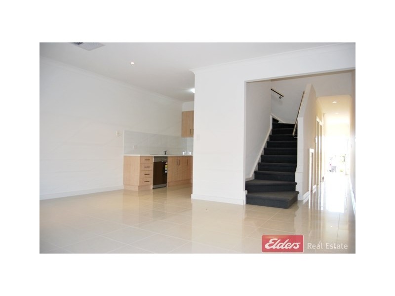 34 Broadwater Crescent, Mawson Lakes SA 5095