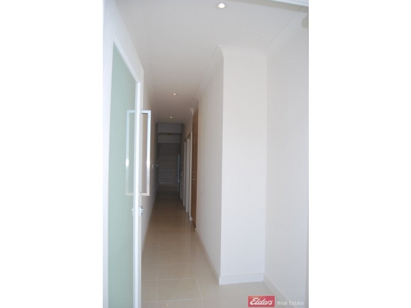 34 Broadwater Crescent, Mawson Lakes SA 5095