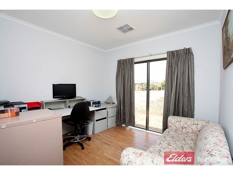 7 Waterton Lane, Mawson Lakes SA 5095