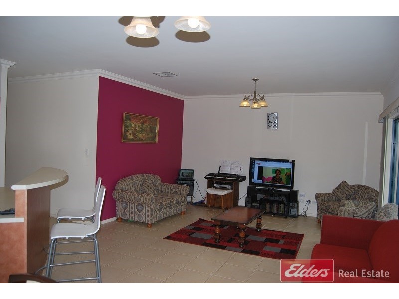 33 Rosella Street, Mawson Lakes SA 5095