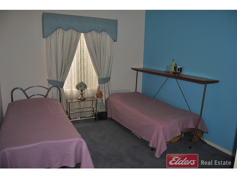 33 Rosella Street, Mawson Lakes SA 5095