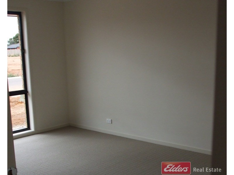 15 Eddington Street, Parafield Gardens SA 5107