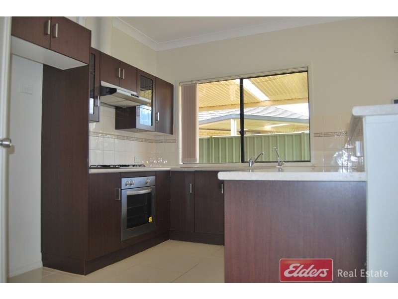 32 Mapleton Circuit, Mawson Lakes SA 5095