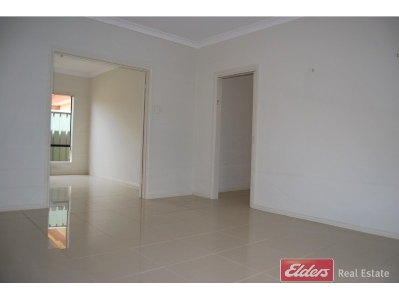 32 Mapleton Circuit, Mawson Lakes SA 5095