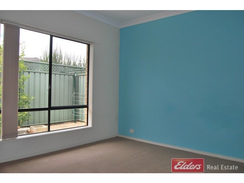 32 Mapleton Circuit, Mawson Lakes SA 5095