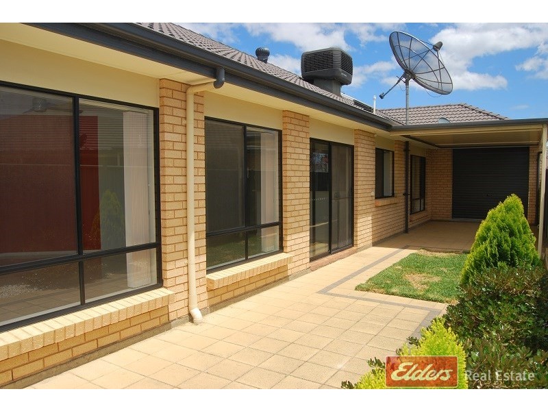 32 Mapleton Circuit, Mawson Lakes SA 5095