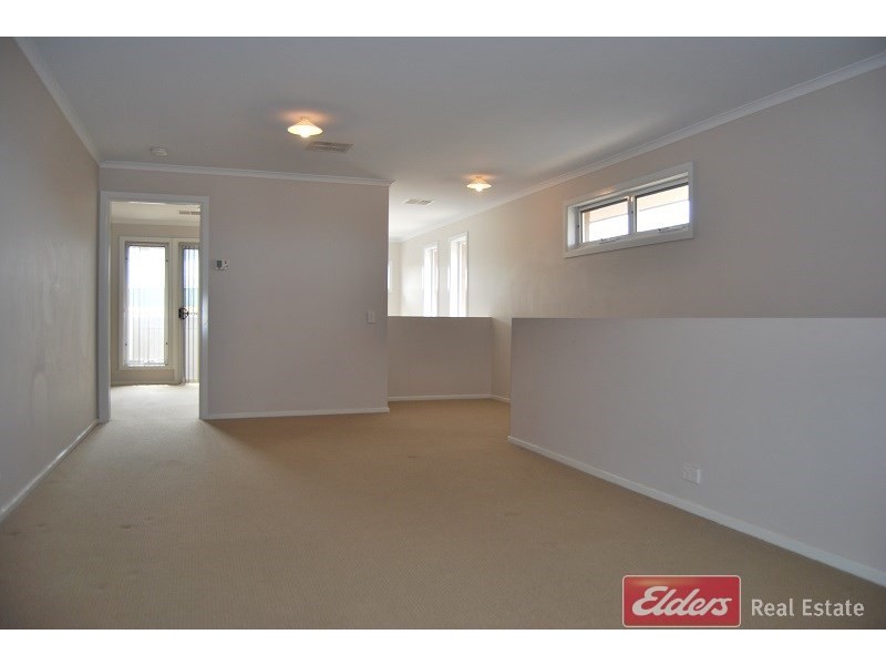 7 Caswell Circuit, Mawson Lakes SA 5095