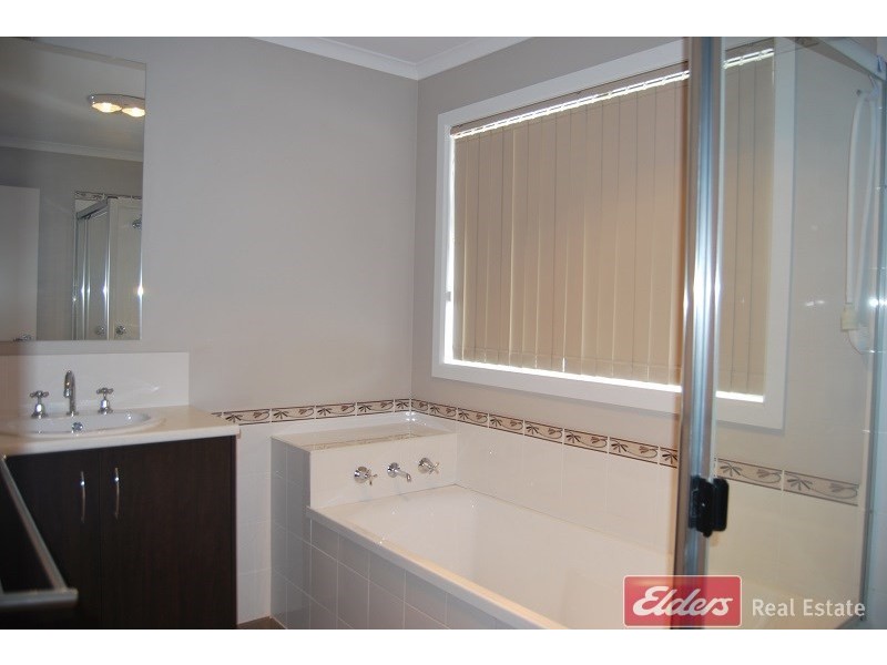 7 Caswell Circuit, Mawson Lakes SA 5095