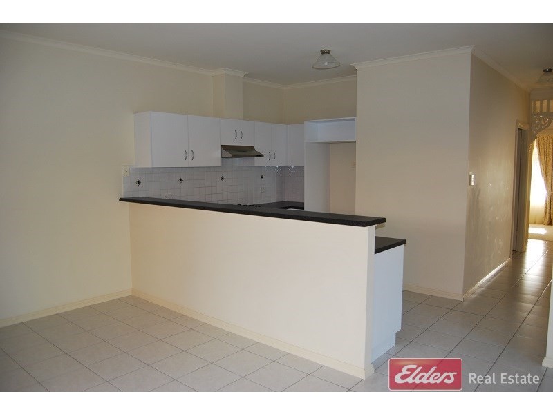 12 Swan Circuit, Mawson Lakes SA 5095
