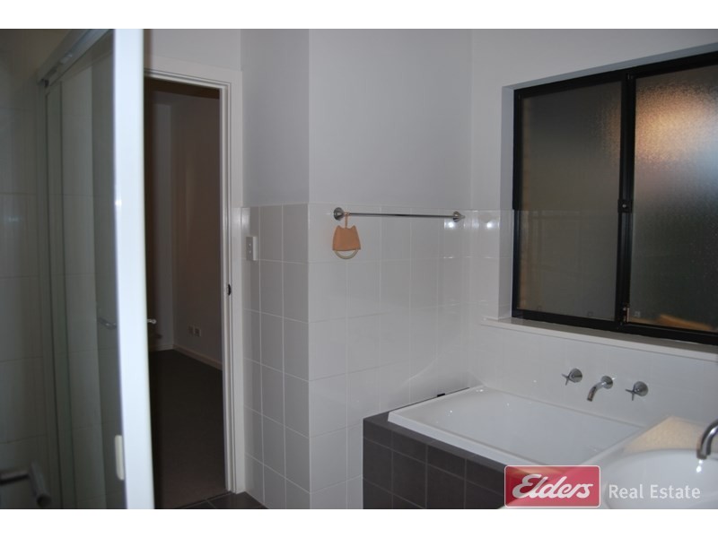 31 Hindmarsh Circuit, Mawson Lakes SA 5095