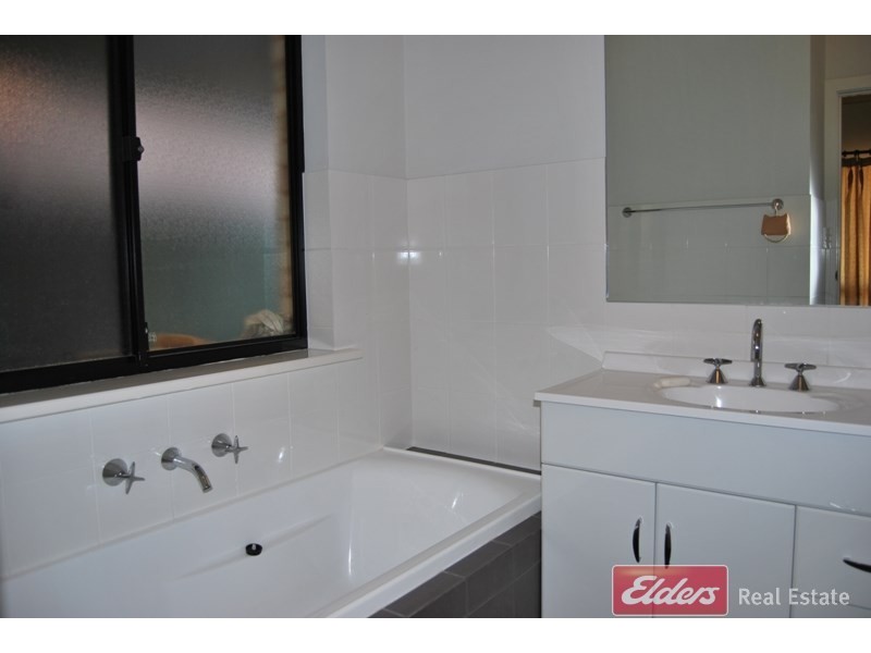 31 Hindmarsh Circuit, Mawson Lakes SA 5095
