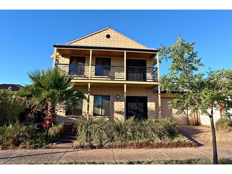 4 Coopers Crescent, Mawson Lakes SA 5095