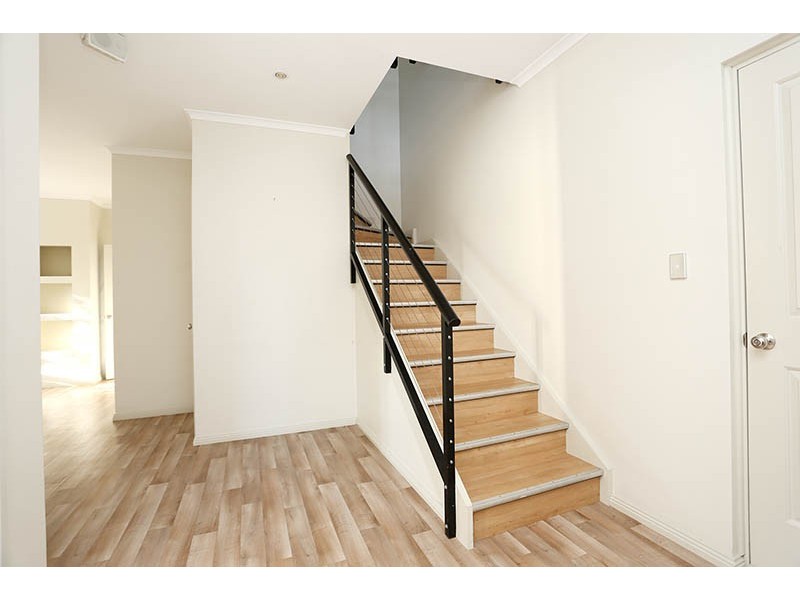 4 Coopers Crescent, Mawson Lakes SA 5095