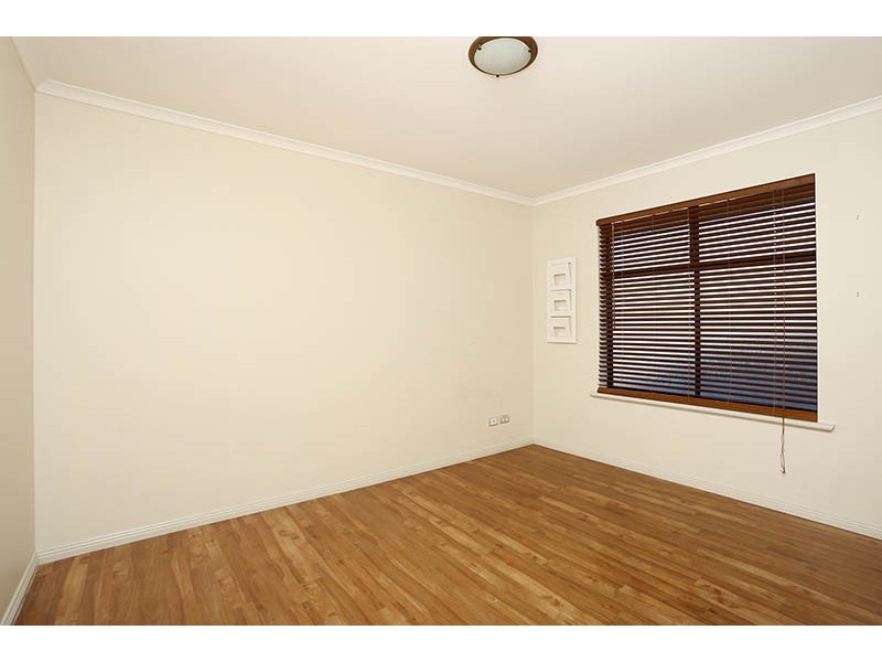 4 Coopers Crescent, Mawson Lakes SA 5095