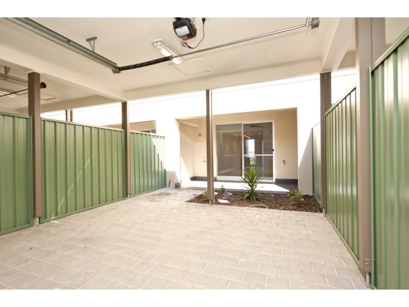 2/83 Augustine Street, Mawson Lakes SA 5095